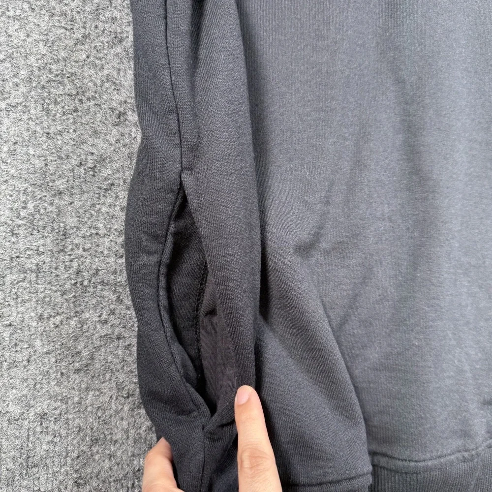 Travis Mathew Hideaway 1/4 Zip Pullover Sweater Men's Medium Black Golf Casual